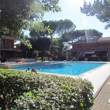 Appartement Chill In Our Gorgeous Pool-beahost Bibione