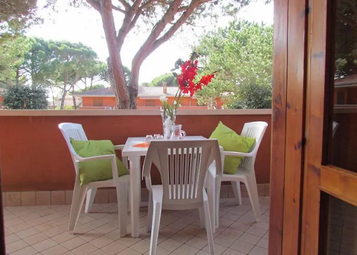 Chill In Our Gorgeous Pool-beahost *