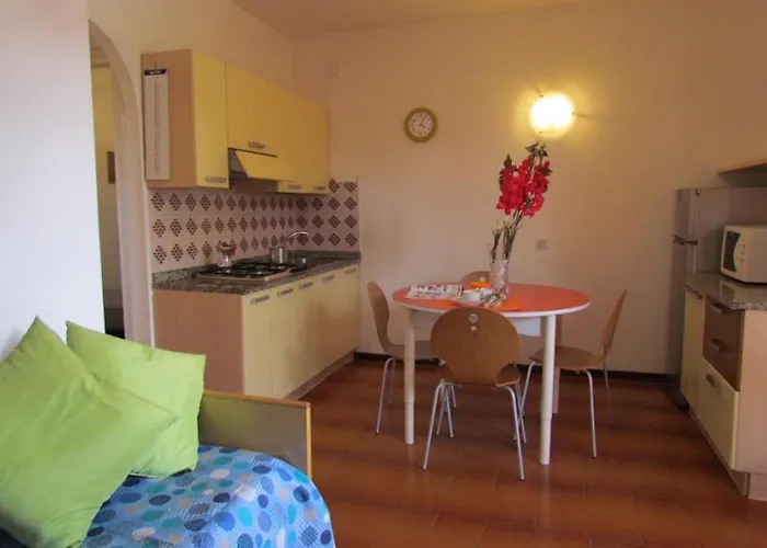 Апартаменти Chill In Our Gorgeous Pool-beahost